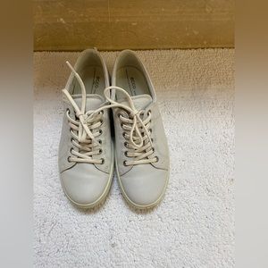 Ecco Light Gray Leather Sneakers